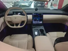2024 Nio ET5T 75kWh Touring, белый — фото 10