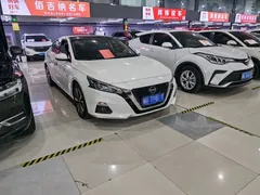 2021 Nissan Teana 2.0L XL Comfort, белый — фото 3