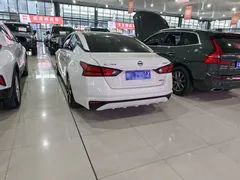 2021 Nissan Teana 2.0L XL Comfort, белый — фото 4