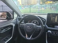 2020 Toyota RAV4 2.0L CVT 2WD Fashion, белый — фото 15