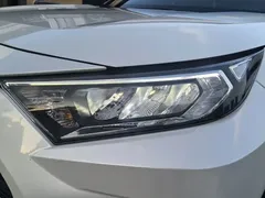 2020 Toyota RAV4 2.0L CVT 2WD Fashion, белый — фото 34