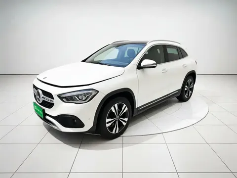 2022 Mercedes-Benz GLA 220