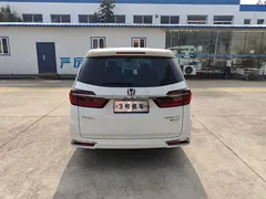 2022 Honda Odyssey 2.0L e:HEV, белый — фото 2