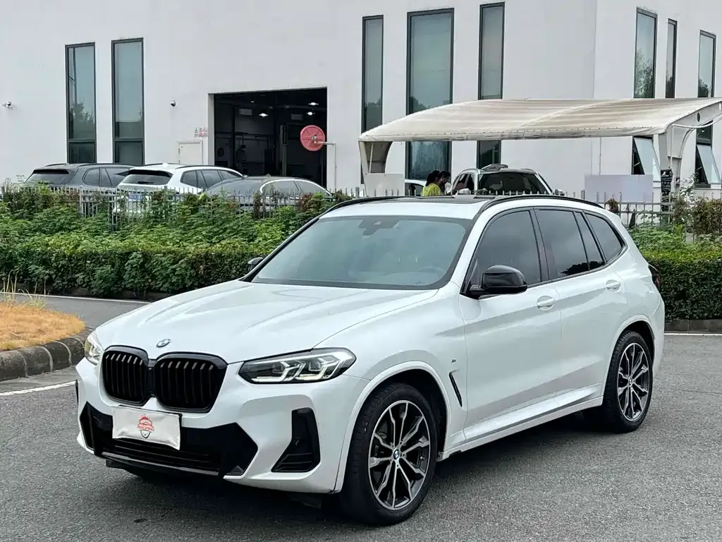 2022 BMW X3 Leading M Night Package