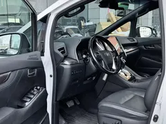 2021 Toyota Alphard Hybrid 2.5L Premium, белый — фото 4