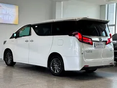 2021 Toyota Alphard Hybrid 2.5L Premium, белый — фото 9