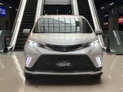 2023 Toyota Granvia 2.5L Hybrid Luxury, белый — фото 2