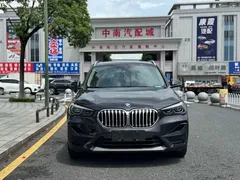 2021 BMW X1 Leading, зелёный — фото 2