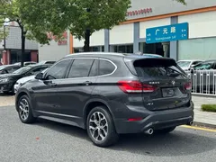 2021 BMW X1 Leading, зелёный — фото 4