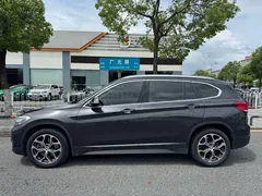 2021 BMW X1 Leading, зелёный — фото 7