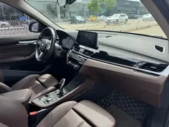 2021 BMW X1 Leading, зелёный — фото 13