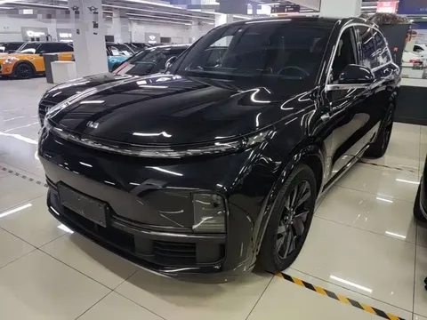 2023 Li Auto L8