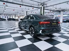 2023 Audi A3L Limousine 35 TFSI Fashion Sport, зелёный — фото 6