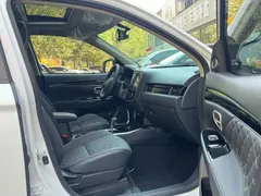 2021 Mitsubishi Outlander 2.0L 2WD Enjoy 7-seat, белый — фото 17