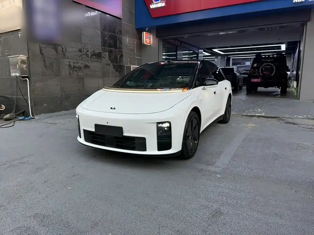2025 Li Auto i6 2WD Standard