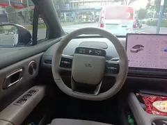 2025 Li Auto i6 2WD Standard, белый — фото 3