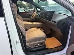 2025 Li Auto i6 2WD Standard, белый — фото 14