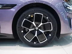 2024 Xiaomi SU7 RWD Standard Founder Edition — фото 12