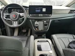 2024 Hongqi HQ9 2.0T PHEV 4WD Business — фото 10