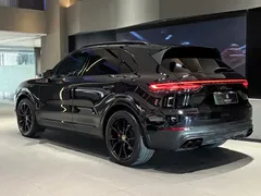 2021 Porsche Cayenne E-Hybrid 2.0T PHEV, чёрный — фото 4
