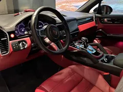 2021 Porsche Cayenne E-Hybrid 2.0T PHEV, чёрный — фото 8
