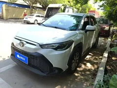 2022 Toyota Frontlander 2.0L CVT Elite, белый — фото 1