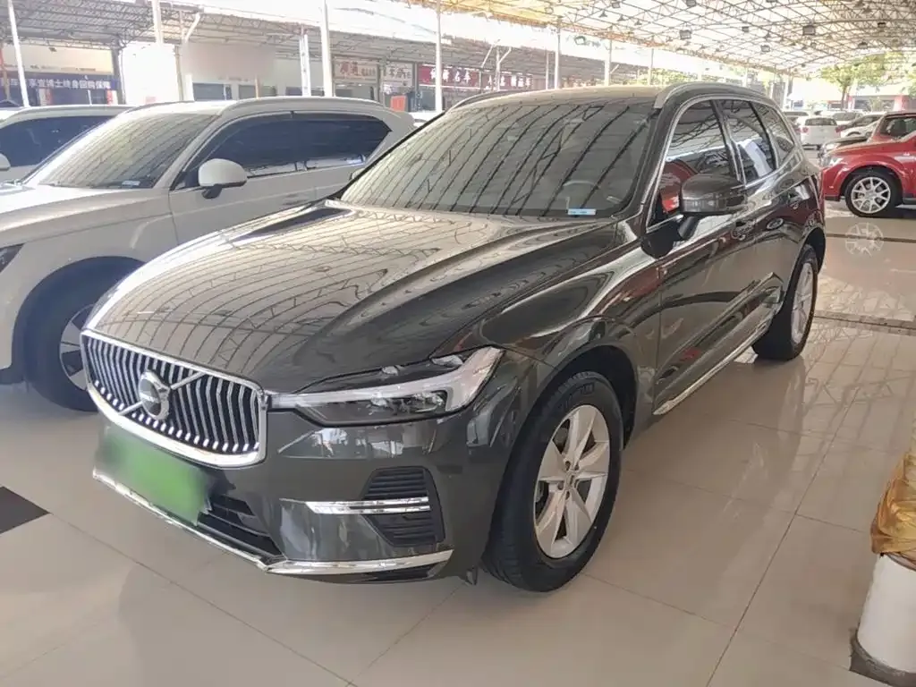 2022 Volvo XC60 4WD Zhiyi Luxury