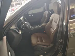 2022 Volvo XC60 4WD Zhiyi Luxury — фото 15