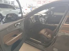 2022 Volvo XC60 4WD Zhiyi Luxury — фото 16