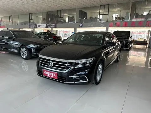 2021 Volkswagen Passat 330TSI Elite