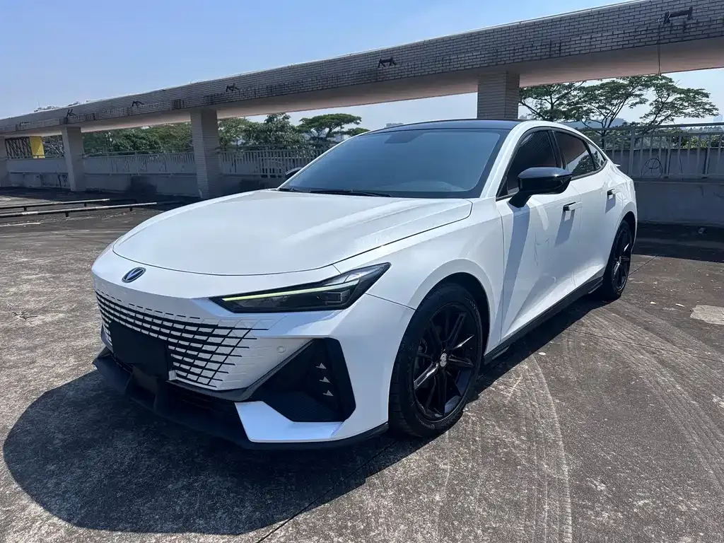 2023 Changan UNI-V 1.5T Premium