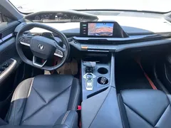 2023 Changan UNI-V 1.5T Premium, белый — фото 5