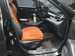 2021 Toyota Crown Kluger 2.5L Hybrid 4WD Luxury, чёрный — фото 8