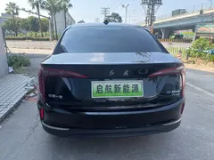 2024 Hongqi E-QM5 EV 610km Plus, чёрный — фото 10