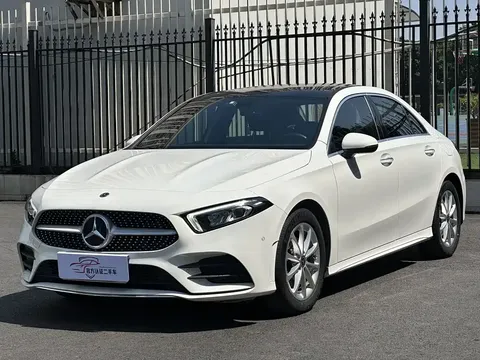 2020 Mercedes-Benz A-Class A 200 L Sedan Fashion