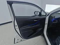 2021 Toyota C-HR 2.0L Comfort, белый — фото 7