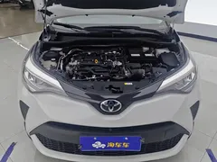 2021 Toyota C-HR 2.0L Comfort, белый — фото 10