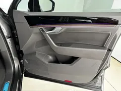2022 Volkswagen Touareg 3.0TSI Black Sport Package — фото 24