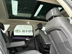 2022 Volkswagen Touareg 3.0TSI Black Sport Package — фото 27