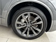 2022 Volkswagen Touareg 3.0TSI Black Sport Package — фото 30