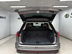 2022 Volkswagen Touareg 3.0TSI Black Sport Package — фото 31