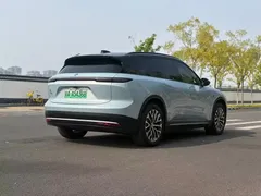 2023 Nio ES6 75kWh, синий — фото 23