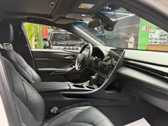 2019 Toyota Avalon 2.0L Luxury, белый — фото 9
