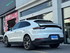 2019 Porsche Cayenne Coupé 3.0T, белый — фото 15