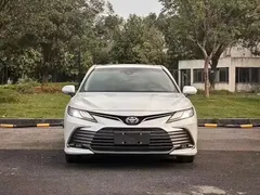 2021 Toyota Camry 2.0G Luxury — фото 2