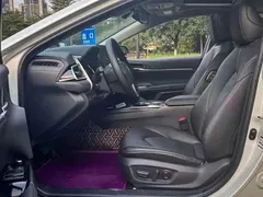 2021 Toyota Camry 2.0G Luxury — фото 4