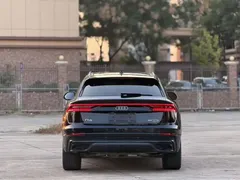 2021 Audi Q8 55 TFSI Luxury Dynamic, чёрный — фото 9
