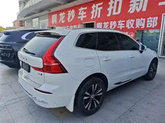 2024 Volvo XC60 4WD Luxury, белый — фото 3