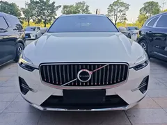 2024 Volvo XC60 4WD Luxury, белый — фото 9