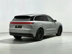 2025 Li Auto i6 2WD Standard — фото 8